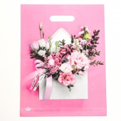 Розовый пакет с цветочным принтом и вырубной ручкой (40х31 см) - Сима-Ленд - купить с доставкой в Салавате