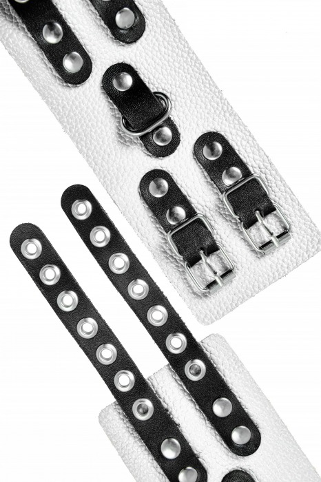 Бело-черные наручники с двумя ремешками и люверсами - Pecado - купить с доставкой в Салавате
